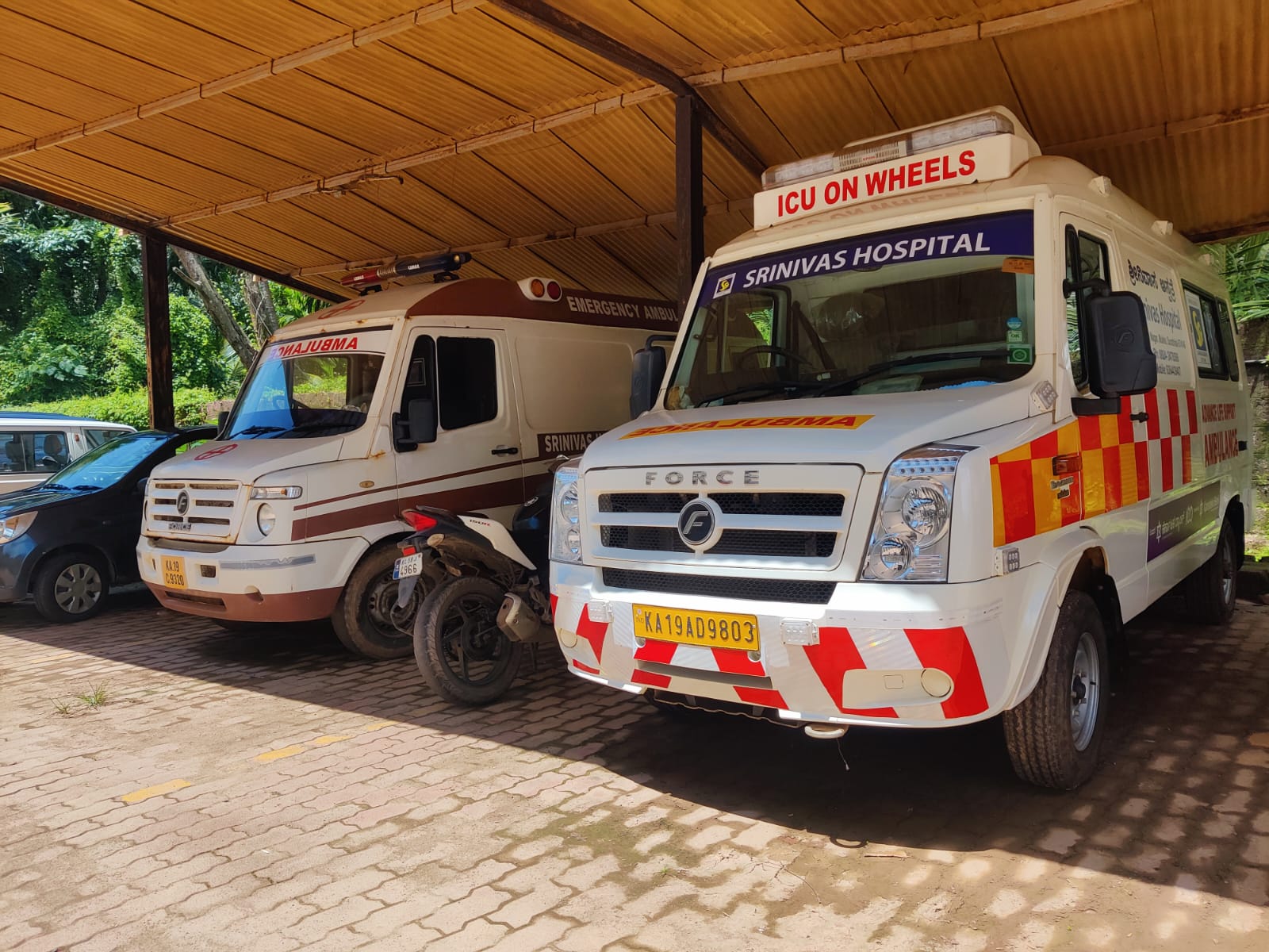 24/7 Ambulance & ICU On Wheels