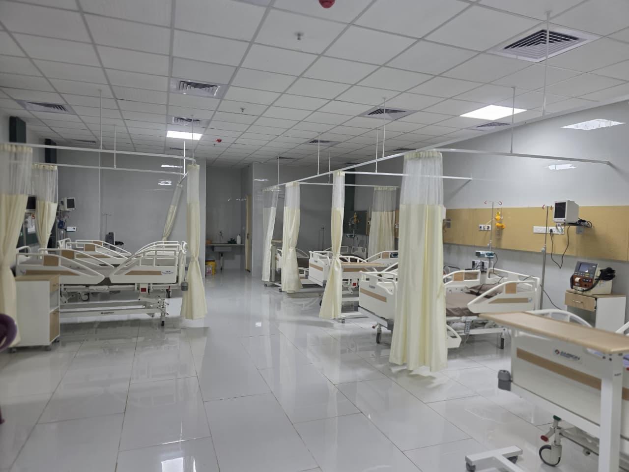 Intensive Care Unit (ICU)